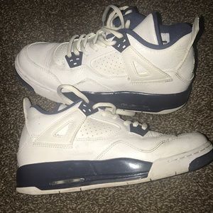 Nike Air Jordan's retro 4s. Size 5.5 Boys y.